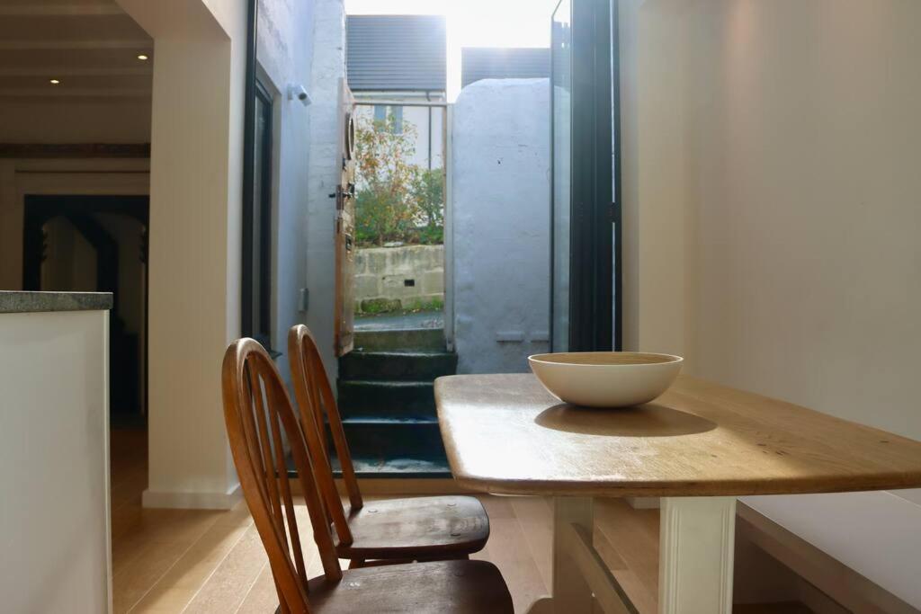 Beautiful And Contemporary Cornish Townhouse In Penzance Villa Eksteriør billede