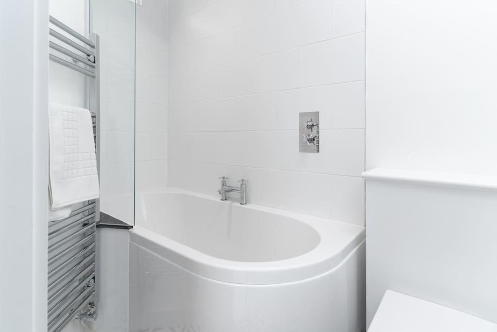 Beautiful And Contemporary Cornish Townhouse In Penzance Villa Eksteriør billede